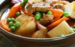 Свиные рёбрышки в горшочке с тыквой и шампиньонами