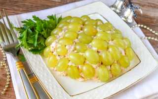 Салат с тофу и помидорами, морковью и салатным луком