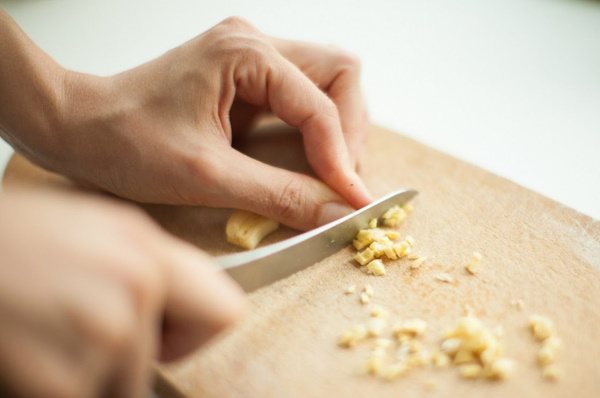 Как посолить шампиньоны вкусно, быстро на зиму в банках. Рецепт с фото в домашних условиях