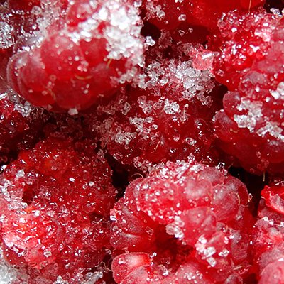Нежные цукаты из свежей малины с сахаром