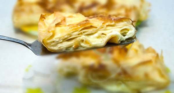 Ачма из лаваша с сыром и творогом по-грузински. Рецепты в мультиварке, духовке, микроволновке с мясом, молоком пошагово