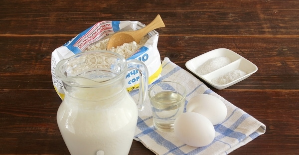 Блинчики на прокисшем молоке тонкие с дырочками. Рецепт с фото