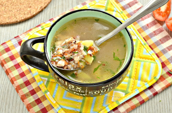 Cуп овощной на курином бульоне. Рецепты с клецками, гречкой, перловкой, гороховый, грибной, сырный