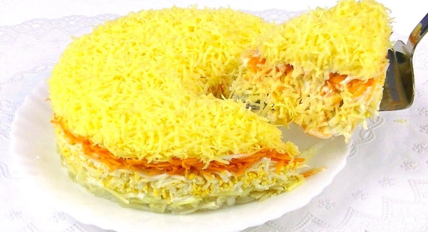 Французский салат. Классические рецепты с яблоками, курицей, ветчиной, грибами