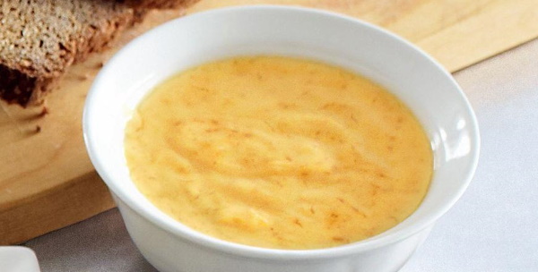 Горчичная заправка для селедки с луком, горчицей, желтком