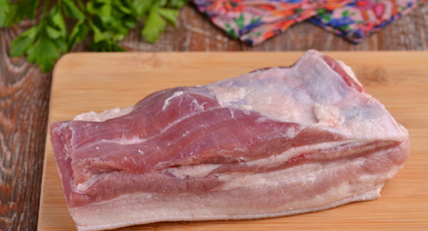 Как приготовить свинину кусочками вкусно на сковороде, в духовке