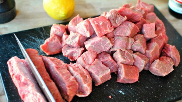 Как приготовить свинину кусочками вкусно на сковороде, в духовке