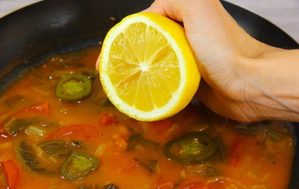 Как убрать остроту из блюда с мясом, рисом, капустой, картофелем от перца, аджики