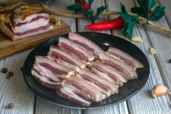Как засолить прослойку из свинины быстро и вкусно