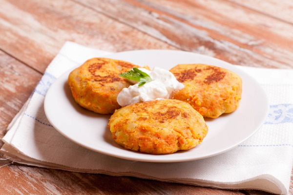 Котлеты из картошки. Самые вкусные рецепты в мундире с начинкой, фаршем