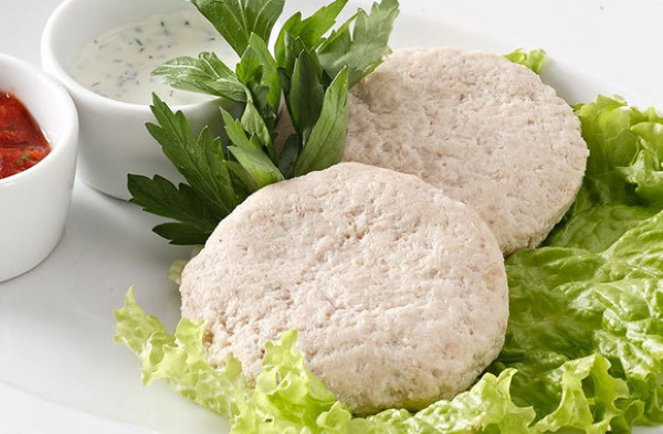Котлеты из куриного филе нежные и сочные на сковороде, в духовке