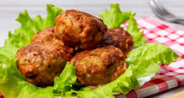 Котлеты из курицы и свинины вкусные, сочные на сковороде, в духовке, мультиварке