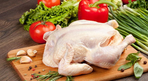 Курица фаршированная гречкой в духовке. Рецепт с грибами, яблоками, черносливом