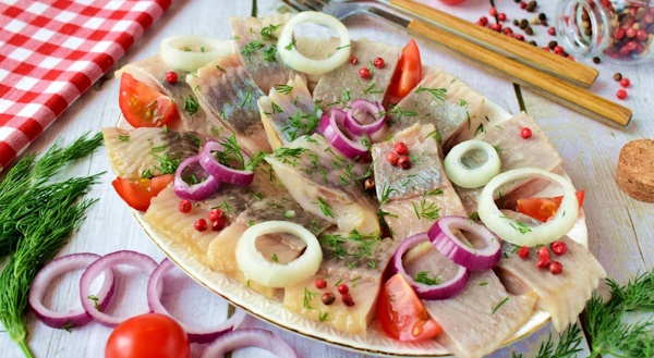Маринад для селедки с уксусом, маслом, луком. Рецепт