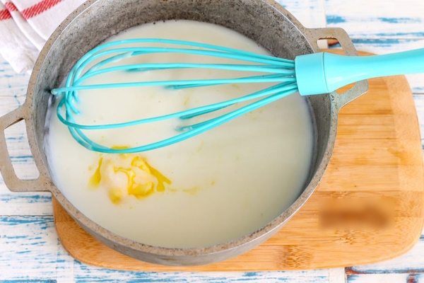 Молочный соус из молока, муки для макарон. Рецепт приготовления