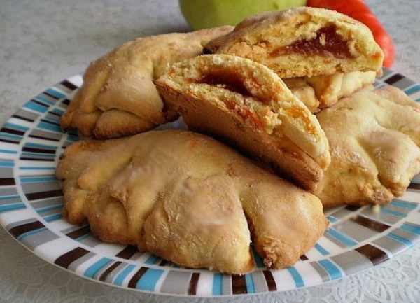 Морковное печенье. Как приготовить дома, простой рецепт без яиц, сахара, с изюмом, курагой