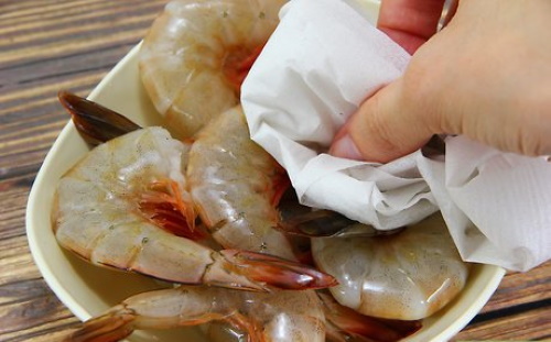 Морской салат из морепродуктов с кальмарами, креветками. Рецепт