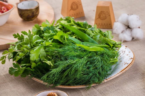 Мясо по-кремлевски из говядины, свинины в мультиварке, казане, скороварке пошагово