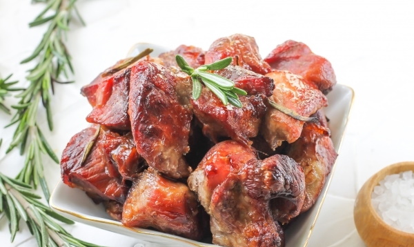 Мясо свинина в рукаве в духовке кусочками, как шашлык. Рецепт