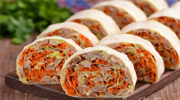 Начинка для лаваша с корейской морковкой, курицей, колбасой