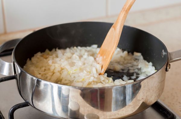 Нудли. Рецепт приготовления по-украински, немецки с мясом, картошкой
