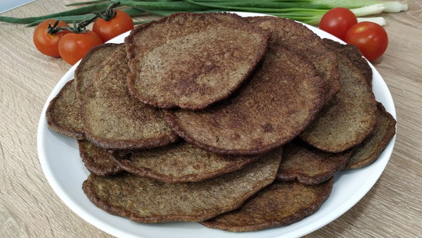 Оладьи из печени свиной. Рецепты мягких, пышных с луком, морковью, манкой, рисом пошагово