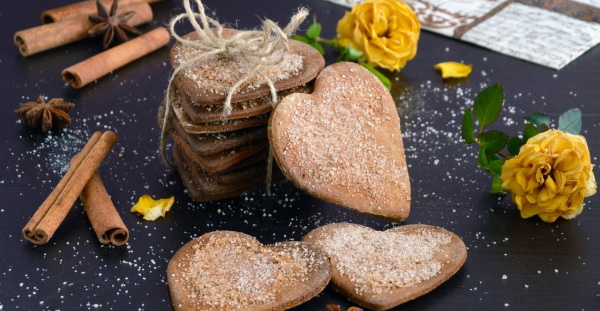 Печенье из ржаной муки. Рецепты без сахара, яиц с яблоками, медом, творогом, сухофруктами, вареньем