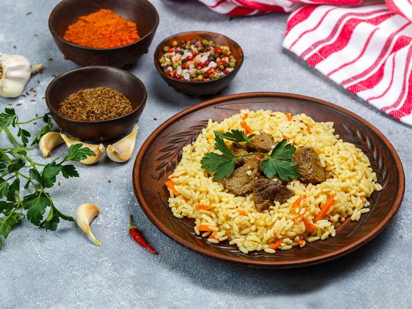 Плов на костре в казане. Рецепт из говядины, свинины, курицы пошагово