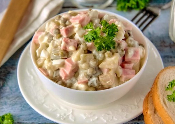 Салат Оливье без моркови. Классический рецепт с фото