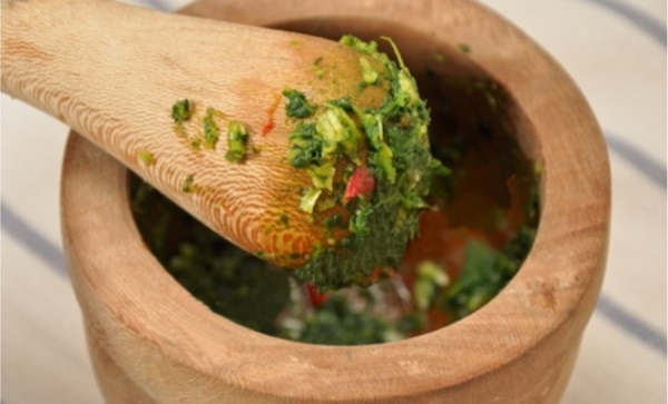Салат с пекинской капустой и огурцом, помидором, яйцом, горошком. Рецепт