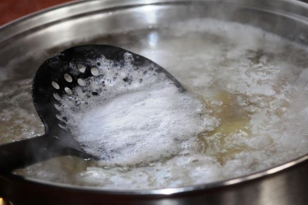 Щавелевый суп. Рецепты классические с курицей, яйцом, рисом, тушенкой, мясом
