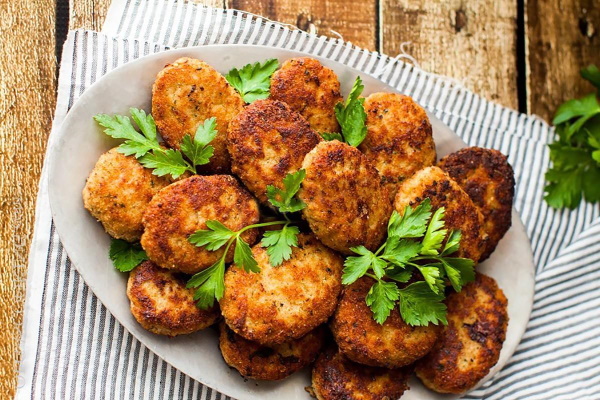 Секреты вкусных котлет из мясного фарша без хлеба в духовке. Рецепт с фото