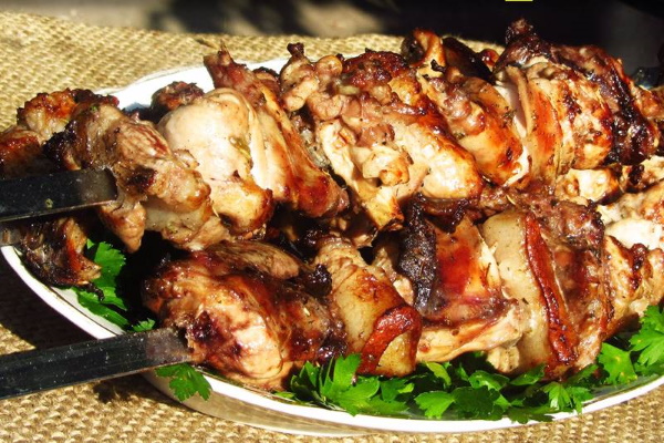 Шашлык в минералке. Рецепт, сколько мариновать с луком, лимоном, уксусом