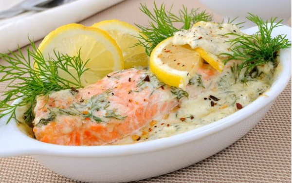 Сливочно-чесночный соус. Рецепты для курицы, креветок, пасты, мяса с грибами, сыром, майонезом, шпинатом