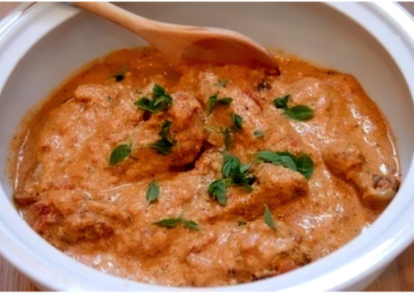 Сливочно-чесночный соус. Рецепты для курицы, креветок, пасты, мяса с грибами, сыром, майонезом, шпинатом