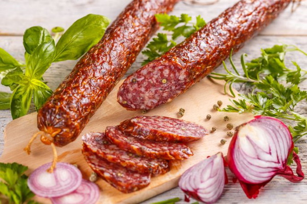 Суп из копченой колбасы. Рецепты с плавленым сыром, горохом, оливками, фасолью