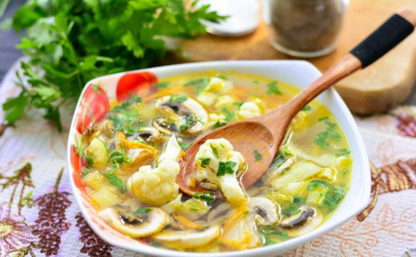 Супы с цветной капустой на курином бульоне. Рецепт с фото