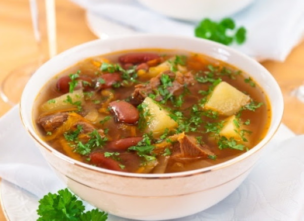 Супы из свинины. Рецепты простые, вкусные в мультиварке, казане, кастрюле с рисом, клецками, вермишелью, галушками