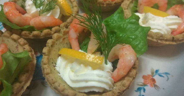 Тарталетки с креветками. Рецепты с творожным сыром, авокадо, икрой, крабовыми палочками