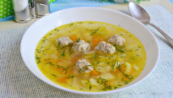 Тефтели для супа из фарша. Рецепты с рисом и без