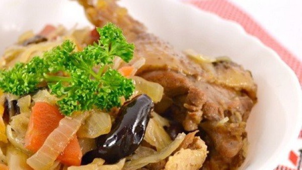 Утка в мультиварке с картошкой, яблоками. Рецепты с фото
