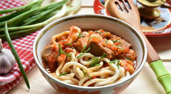 Узбекская кухня: национальные блюда. Рецепты в казане: супы, выпечка, особенности приготовления