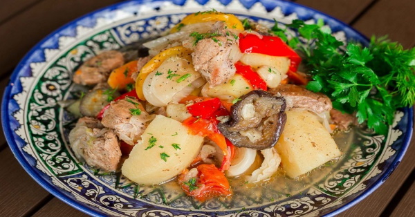 Узбекская кухня: национальные блюда. Рецепты в казане: супы, выпечка, особенности приготовления
