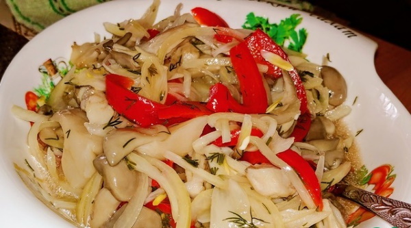 Вешенки по-корейски. Рецепты в домашних условиях с морковью, перцем, соевым соусом на зиму