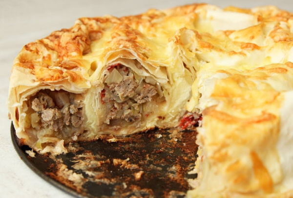 Выпечка из лаваша. Рецепты простые, вкусные в духовке, на сковороде