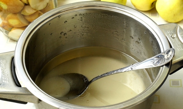 Яблоки в сиропе на зиму дольками и целиком. Рецепт, как приготовить