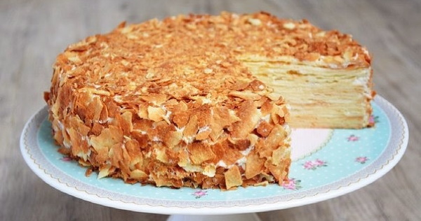 Заварные торты с заварным кремом. Рецепты с фруктами, шоколадом, сгущенкой, сливками