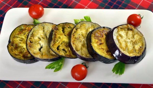 Жареные баклажаны кружочками. Как, сколько жарить на сковороде