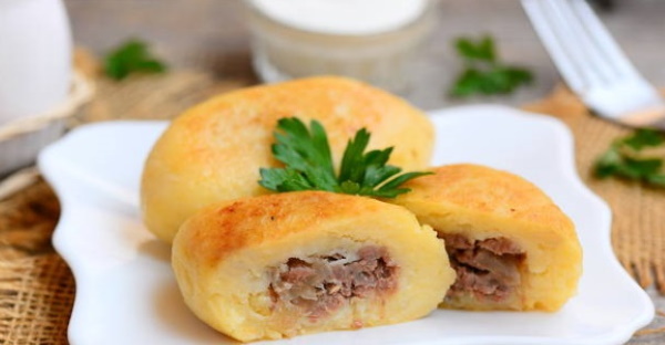 Зразы картофельные с сыром. Рецепты в духовке, на сковороде пошагово